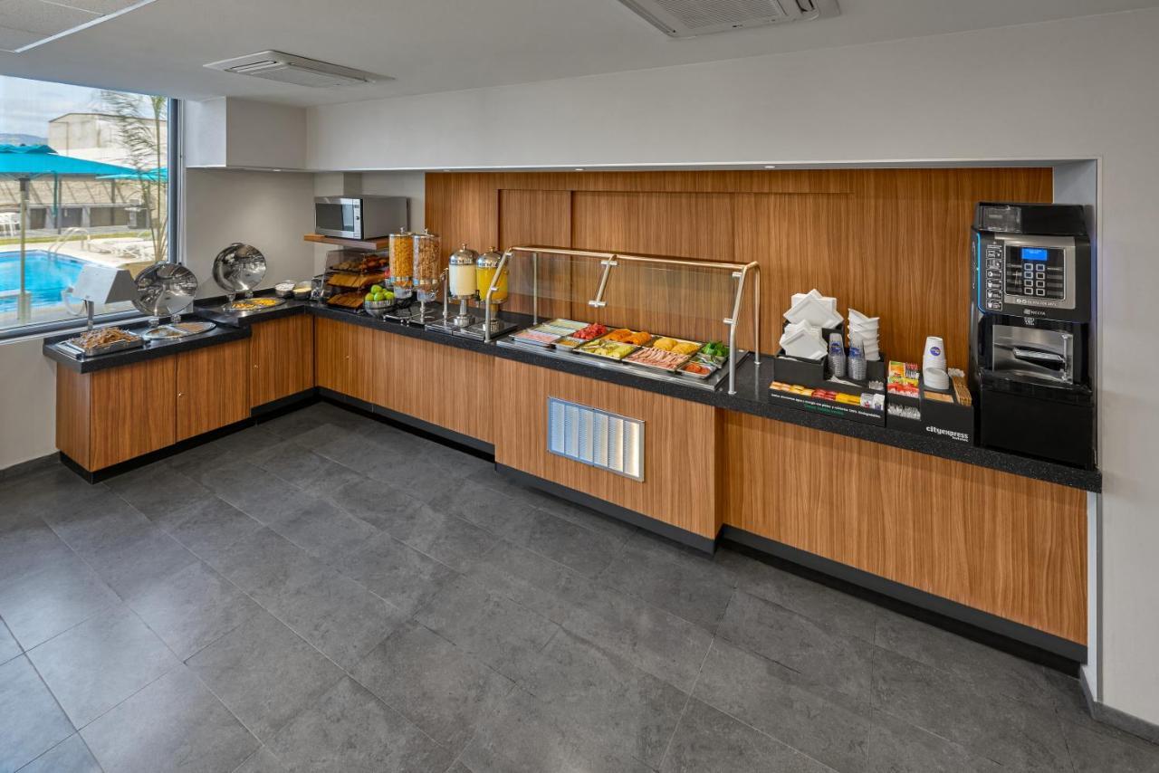 City Express By Marriott Caborca Heroica Caborca Екстериор снимка