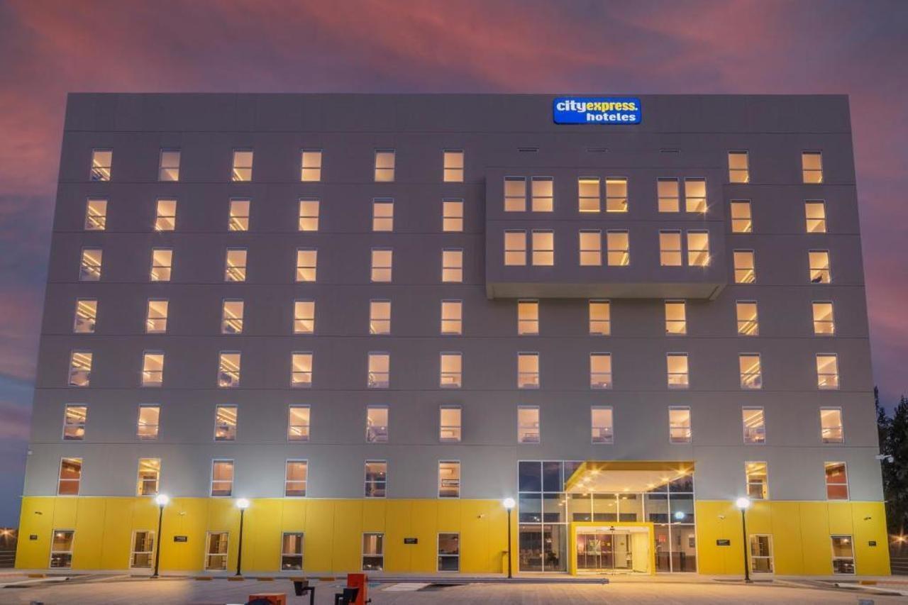 City Express By Marriott Caborca Heroica Caborca Екстериор снимка