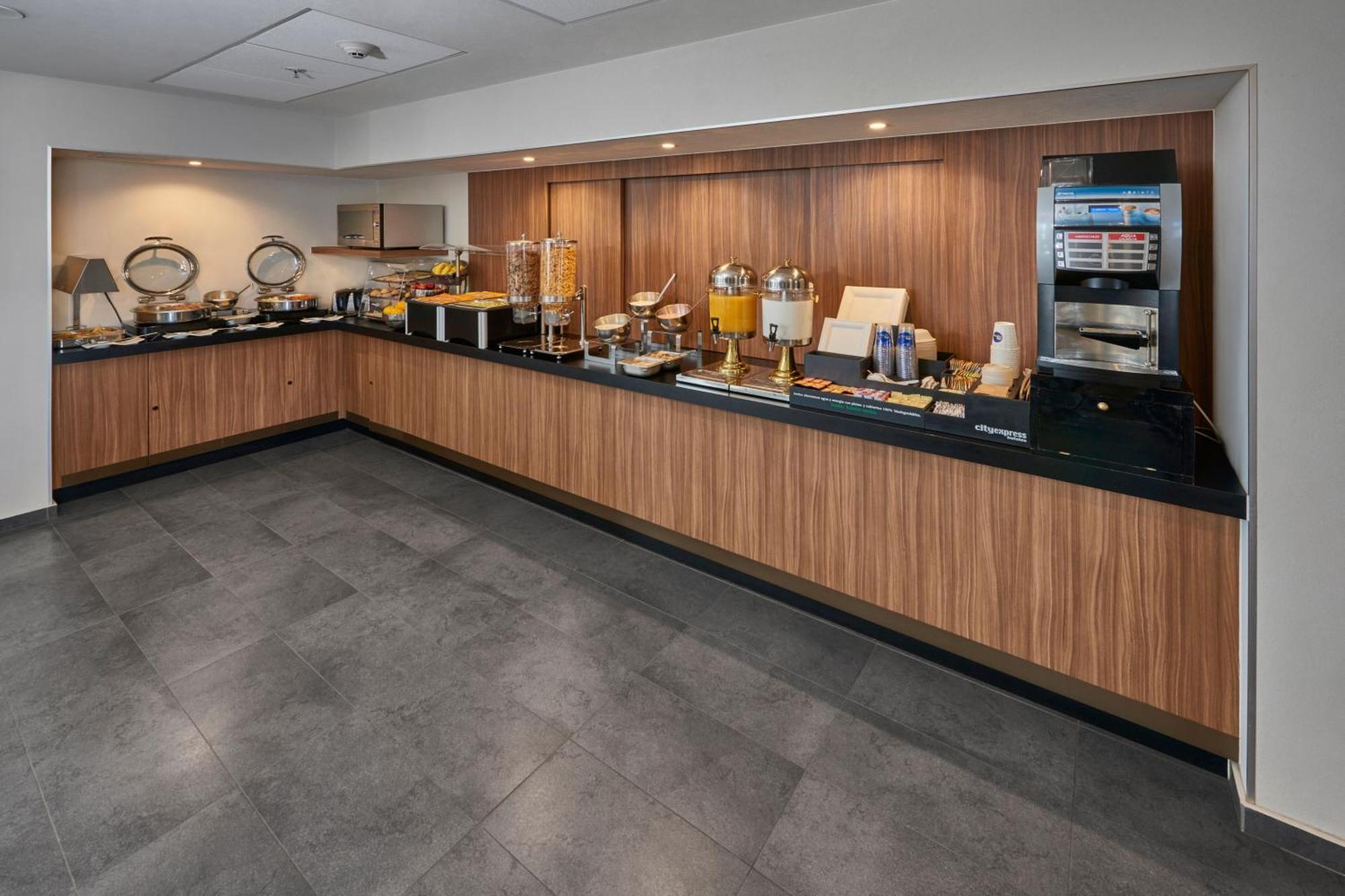 City Express By Marriott Caborca Heroica Caborca Екстериор снимка