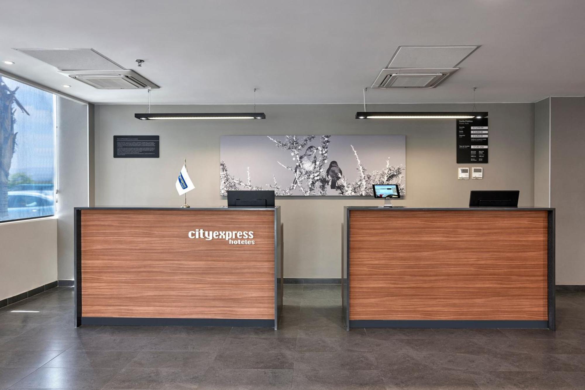 City Express By Marriott Caborca Heroica Caborca Екстериор снимка
