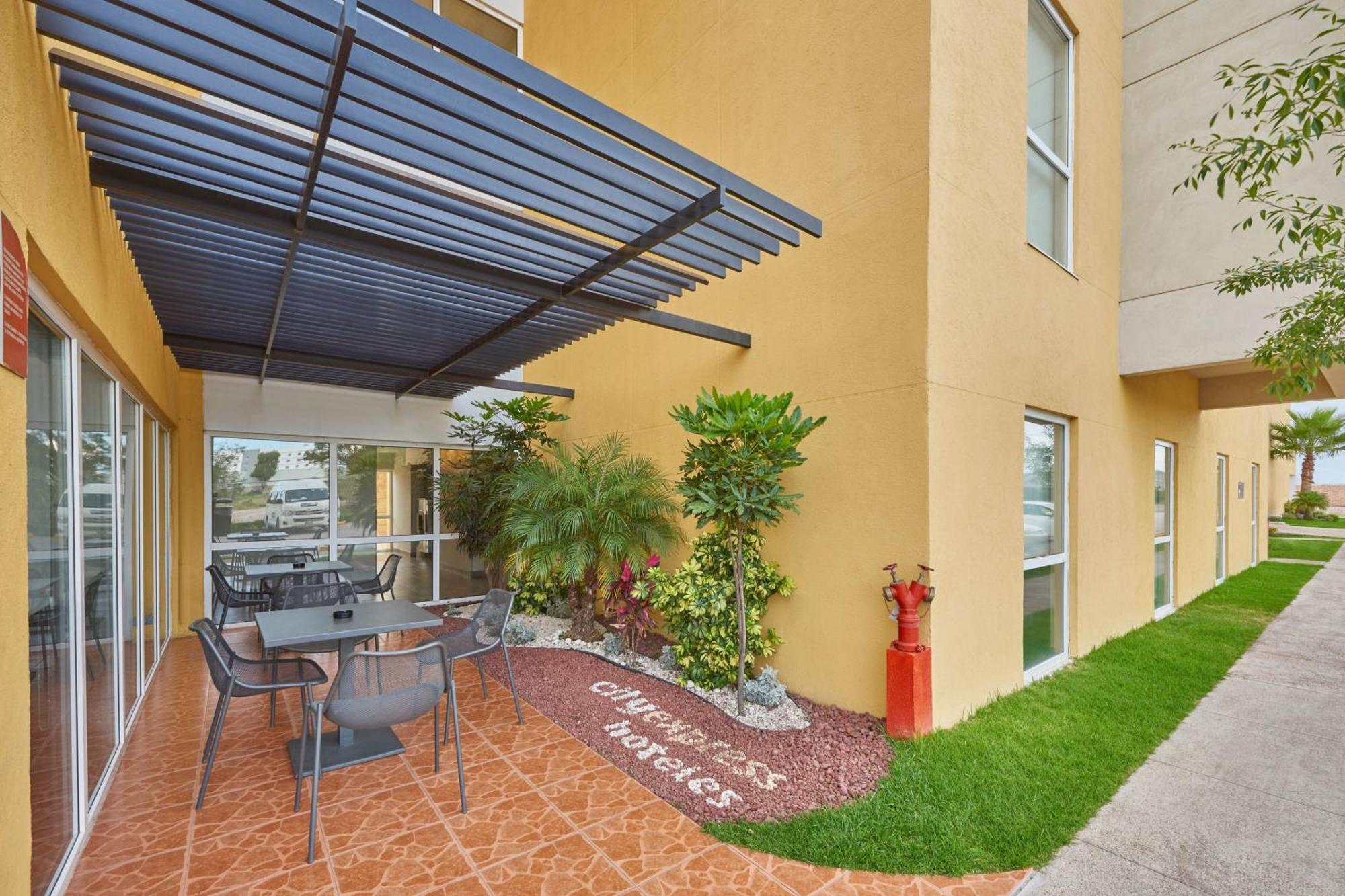 City Express By Marriott Caborca Heroica Caborca Екстериор снимка