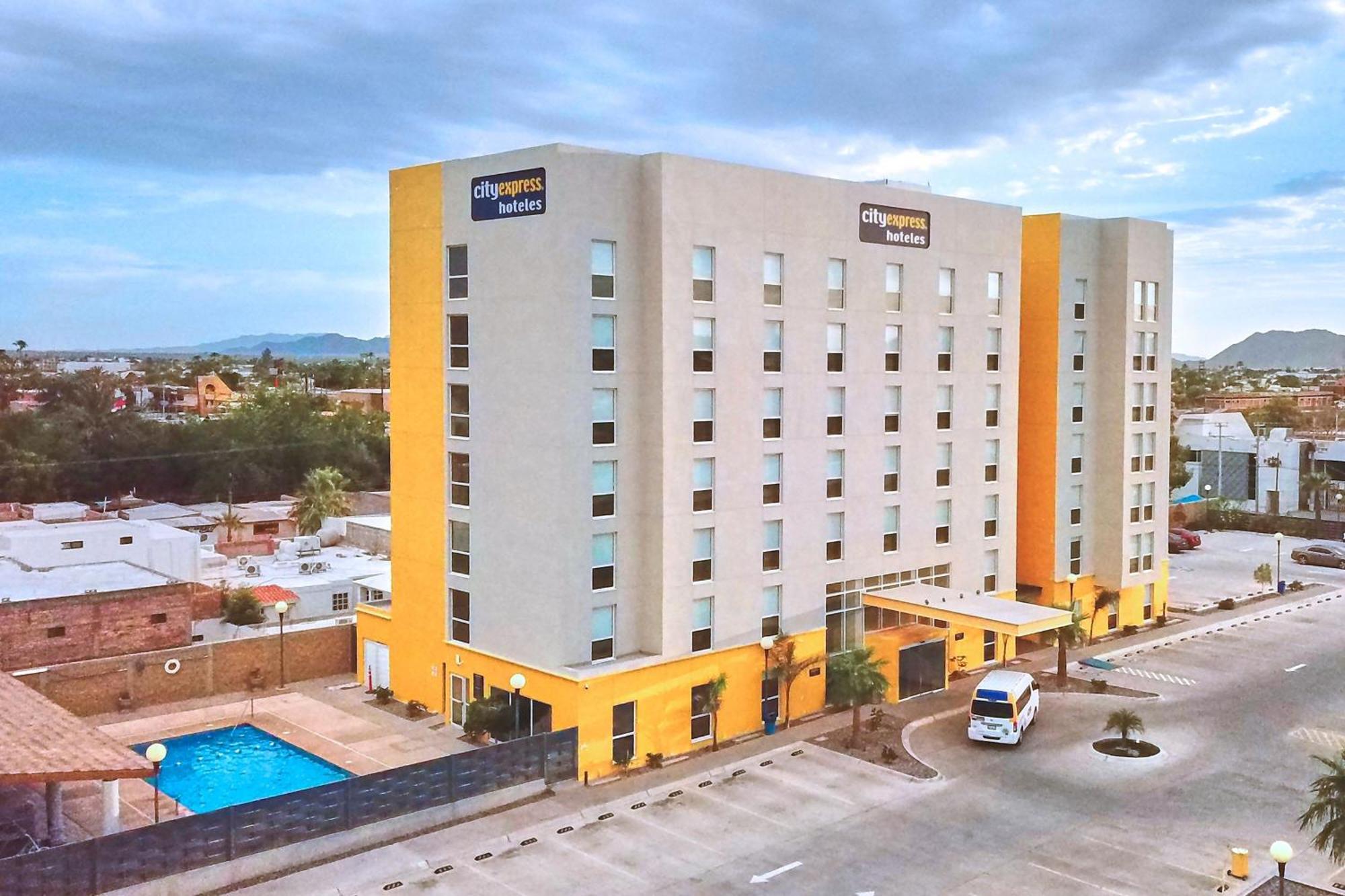 City Express By Marriott Caborca Heroica Caborca Екстериор снимка
